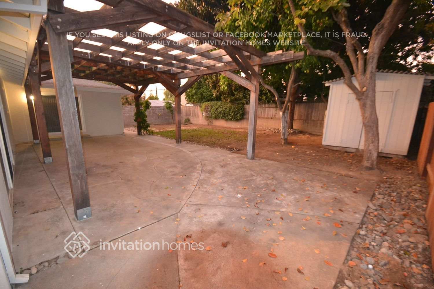 Building Photo - 9149 Thilow Dr