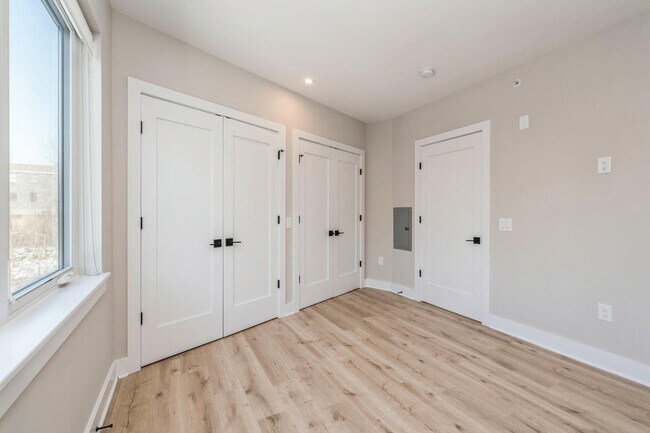 Building Photo - 201-205 Randolph Ave