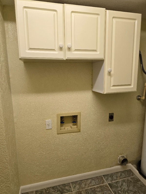 Building Photo - 425 Eldon Dr