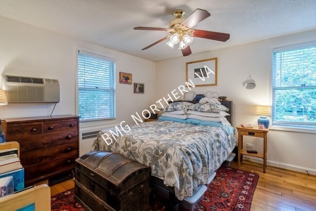Building Photo - 108 N George Mason Dr