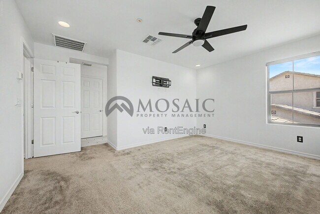 Building Photo - 8317 E Impala Ave