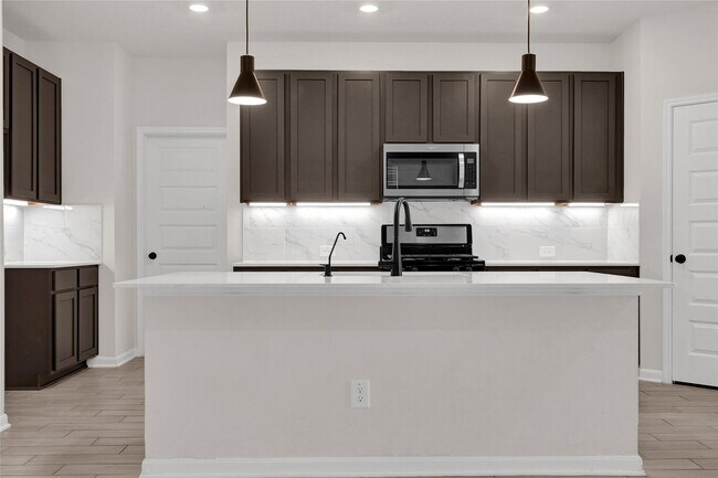 Building Photo - 12802 Camellia Glade Ln