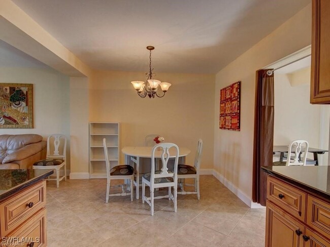 Building Photo - 4912 Hawaii Blvd