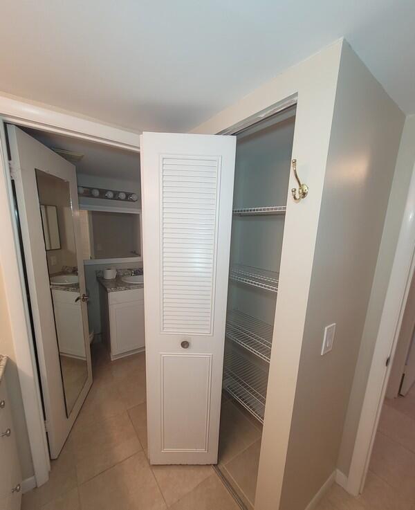 Building Photo - 3626 La Mar Ct