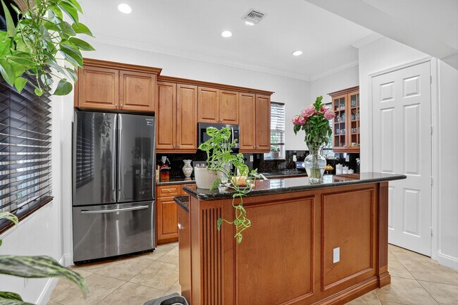 Building Photo - 6012 NW 116th Dr