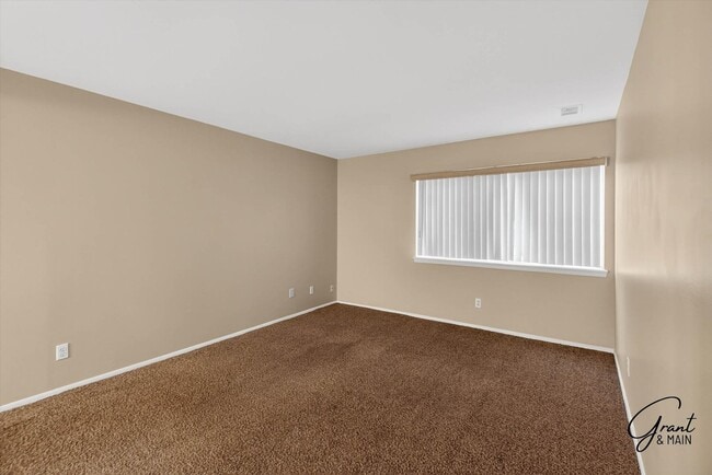 Building Photo - 1 bedroom $1095