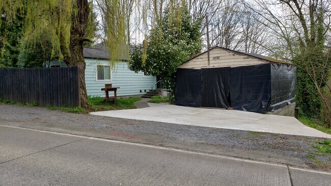 driveway - 10722 24th Ave NE