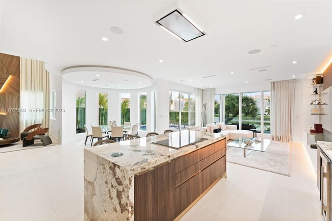 Building Photo - 10561 NW 67th Terrace