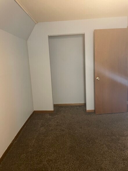2nd bedroom - 929 4th St SE