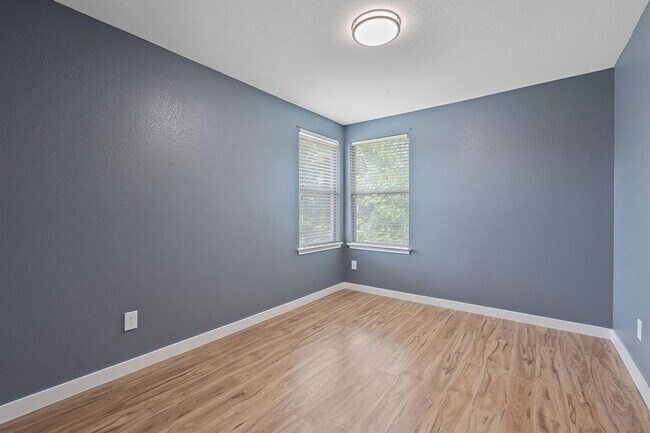 Building Photo - 14517 Harris Ridge Blvd