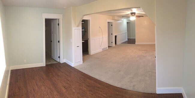 Building Photo - Spacious Home w 2 attached 2 car garage