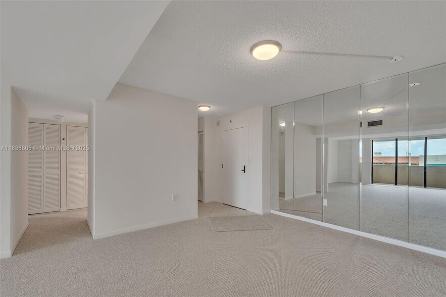Building Photo - 600 Biltmore Way