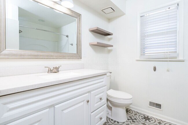 Building Photo - 6002 E 8th St N