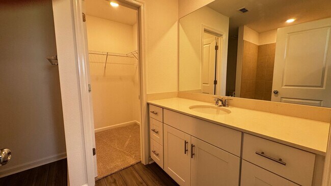 Building Photo - Stunning Brand-New Townhome for Rent in Marion Ranch, Internet, Trash & Lawn Care Included!