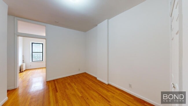 Building Photo - 1460 Second Avenue