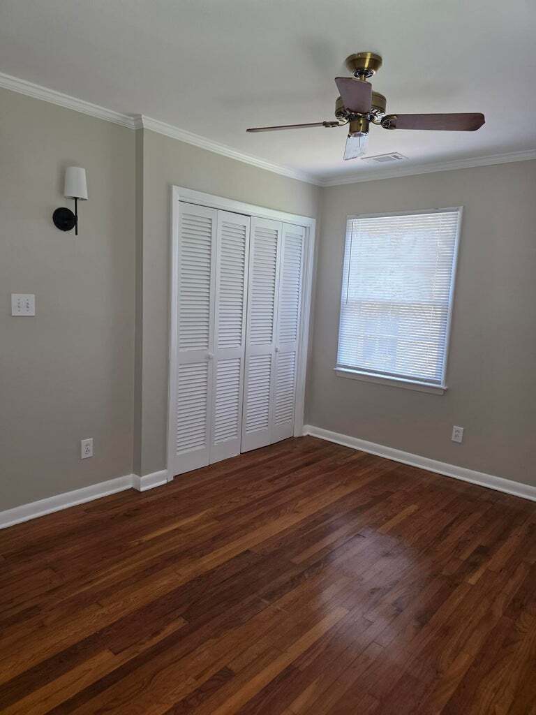 Building Photo - 889 Quail Dr