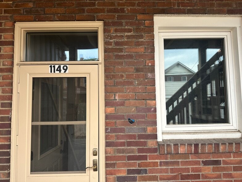 Building Photo - 1149 Merchant St