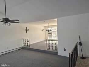 Building Photo - 901 Montgomery Ave