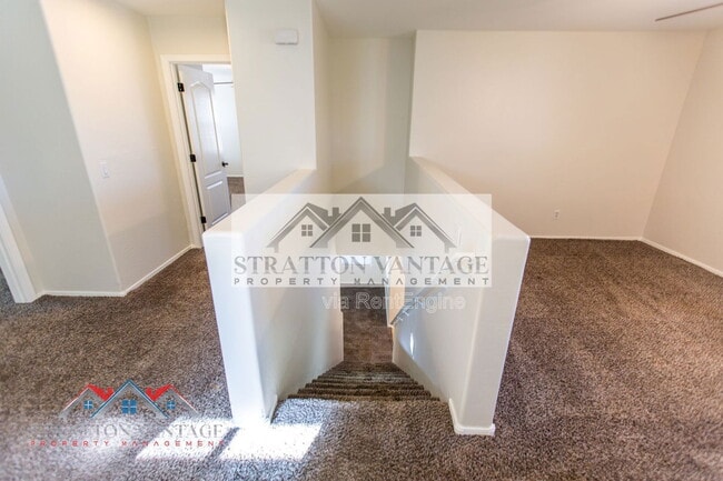 Building Photo - 1247 S Emmett Dr