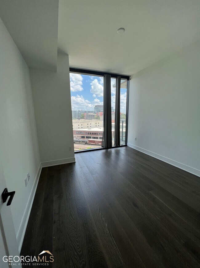 Building Photo - 788 West Marietta St NW