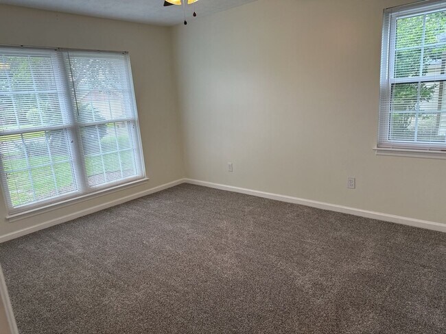 Building Photo - 112 Teal Lake Dr