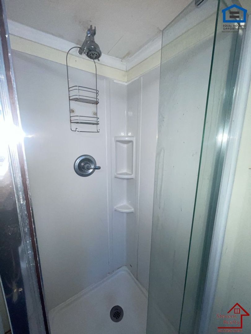 Building Photo - 4212 Ivy Ave