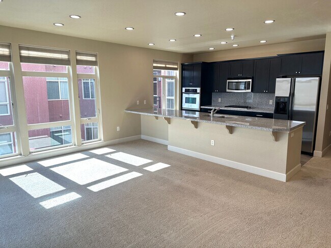 Building Photo - Downtown Boise Condo Living