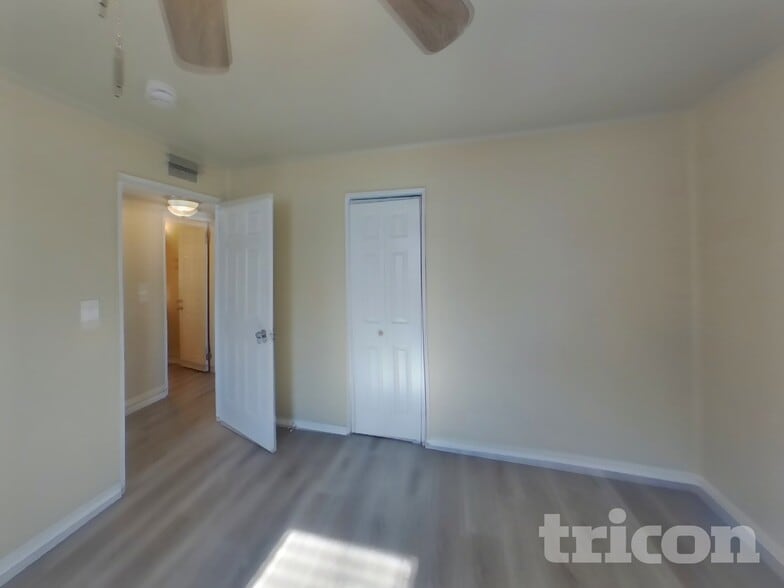 Building Photo - 1928 S Franklin Ave