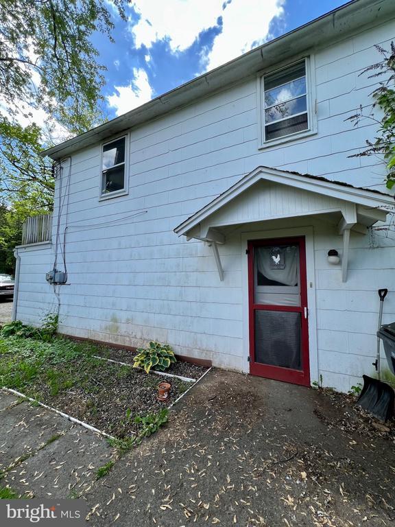 Building Photo - 1483 Old Schuylkill Rd