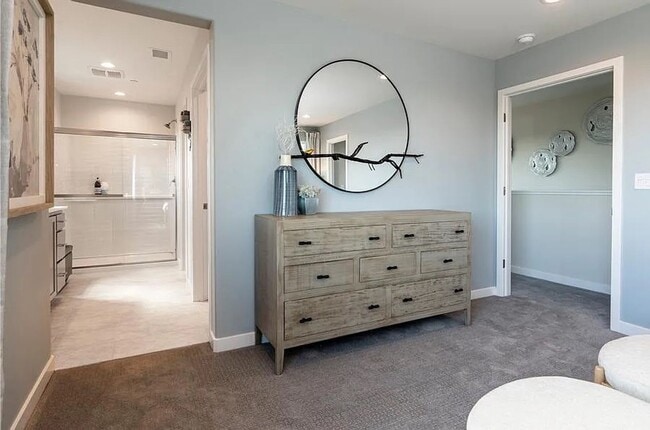 Building Photo - Beautiful 3-Bed, 2.5-Bath in Tesoro Viejo