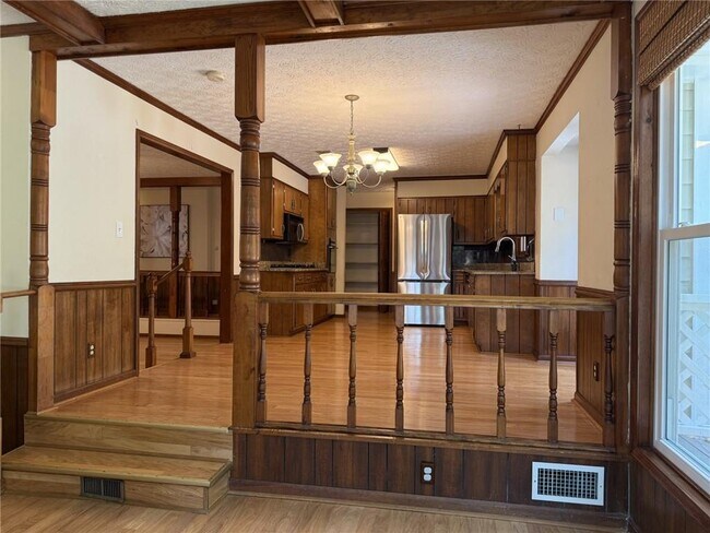 Building Photo - 361 Buck Ct