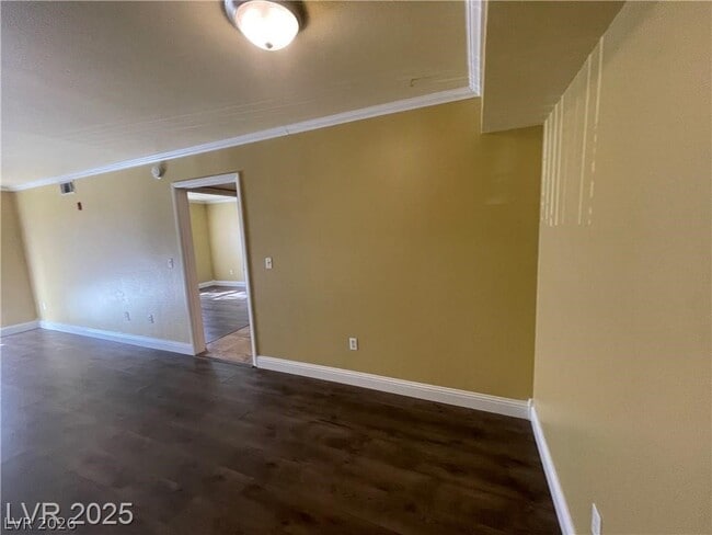 Building Photo - 1150 N Buffalo Dr