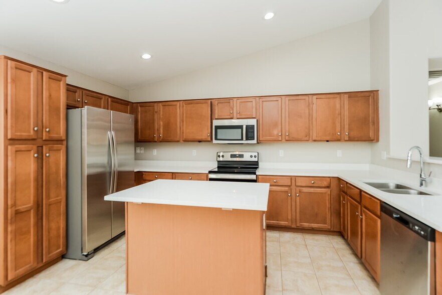 Building Photo - 35515 N Belgian Blue Ct
