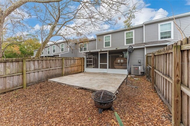 Building Photo - 4467 Brook Hollow Cir