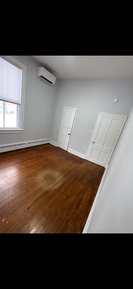 Building Photo - 313 North St