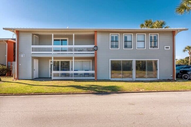 Building Photo - 4000 Gulf Terrace Dr