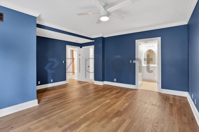 Building Photo - 3638 Peachtree Rd NE