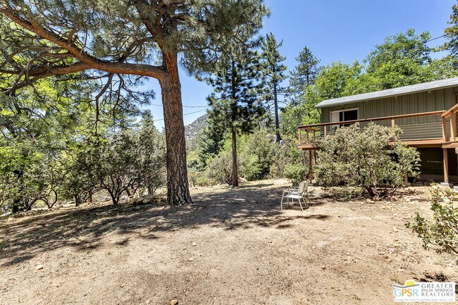 Building Photo - 25465 Seneca Dr
