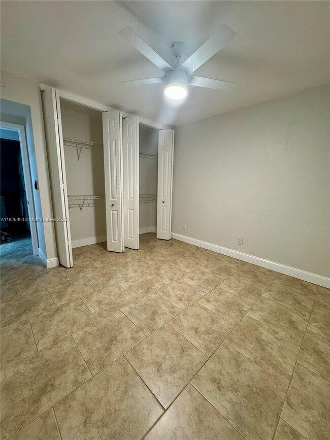 Building Photo - 8437 Forest Hills Dr