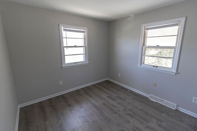 Building Photo - 2510 Quail Dr