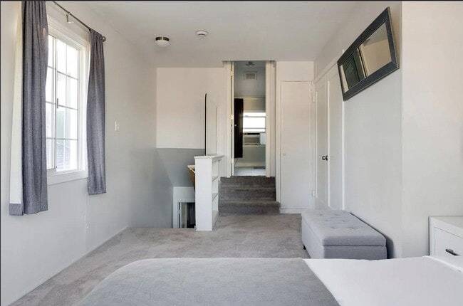 Building Photo - 251 C St