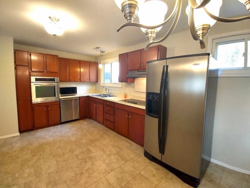 Building Photo - 7411 Griffin Ave