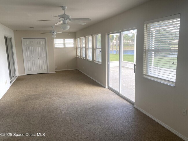 Building Photo - 3166 Lago Vista Dr