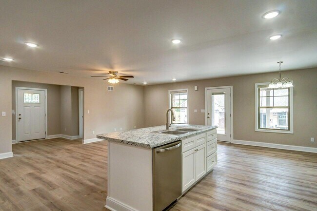Building Photo - 144 Garden Gate Dr