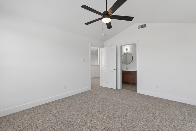 Building Photo - 3768 Wenatche Dr