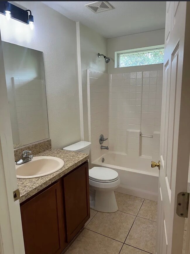 Building Photo - 23 Reidsville Dr