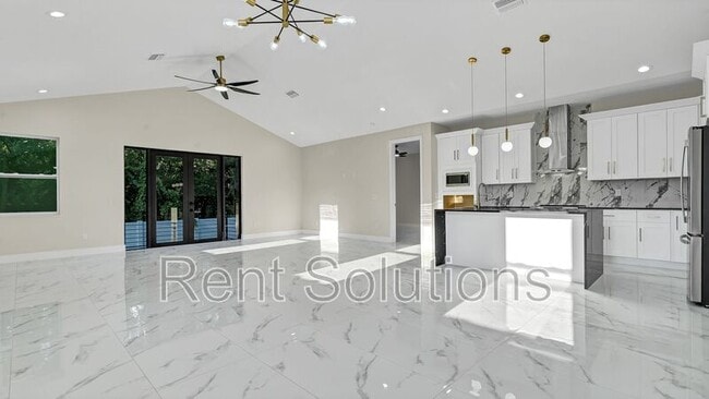 Building Photo - 2839 60th Ave N