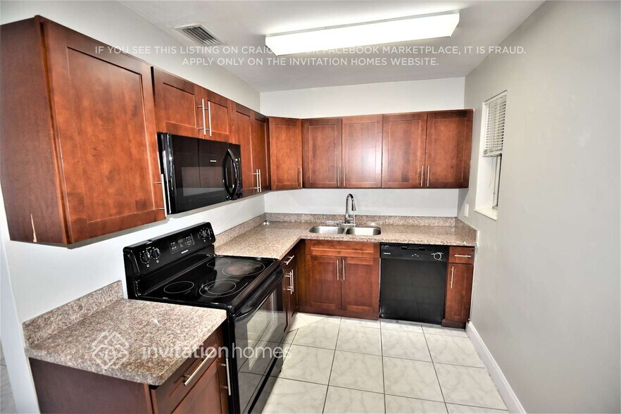 Building Photo - 38 Tortuga Rd