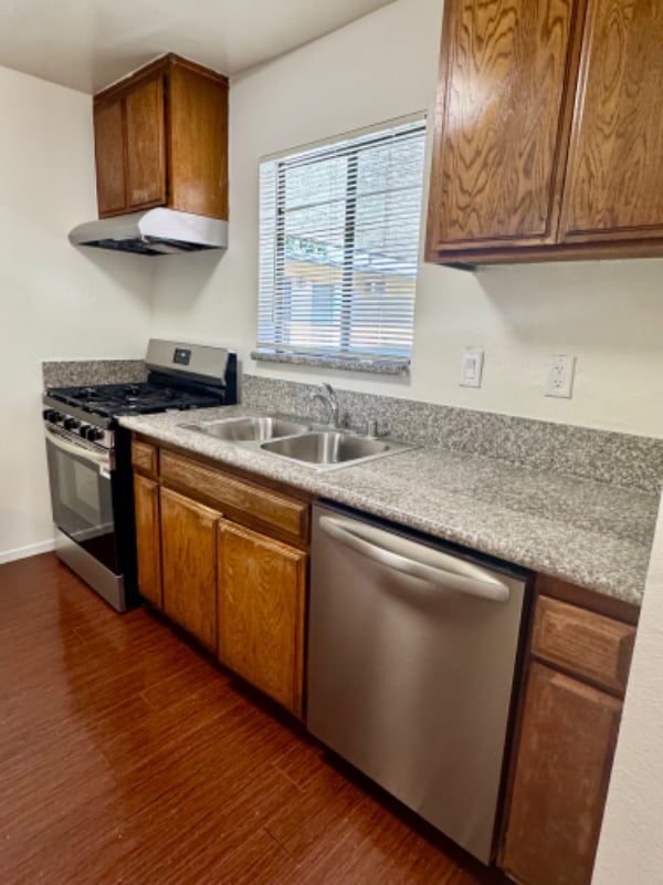 Building Photo - 5735 Woodman Ave