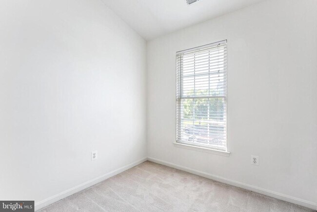 Building Photo - 2482 Jostaberry Way